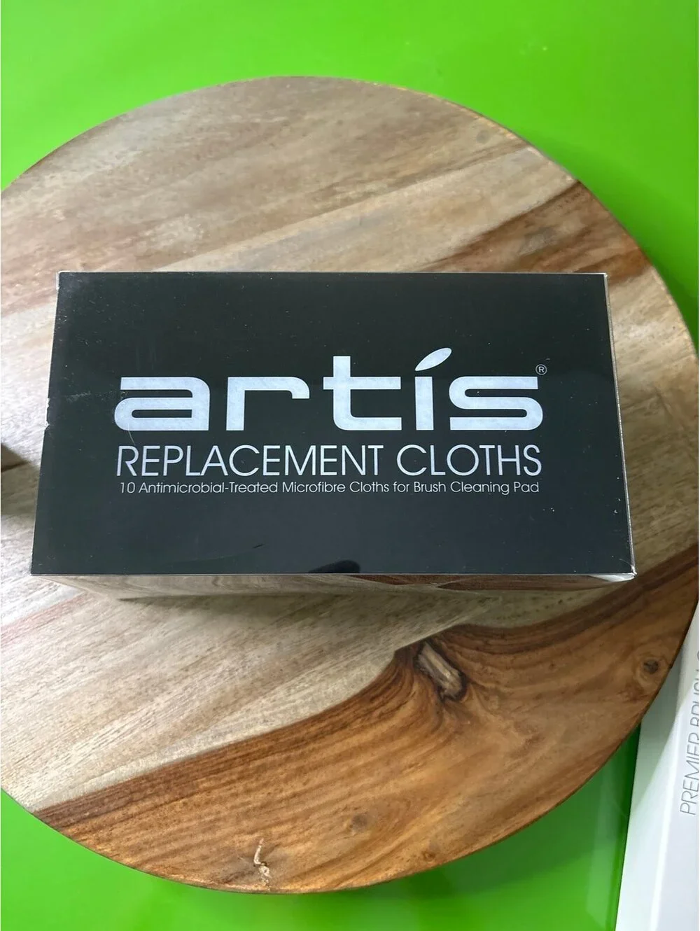Artis Premier Brush Cleaning Pad